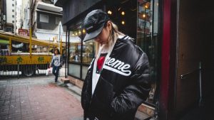 supreme jakna logomanija modni trend