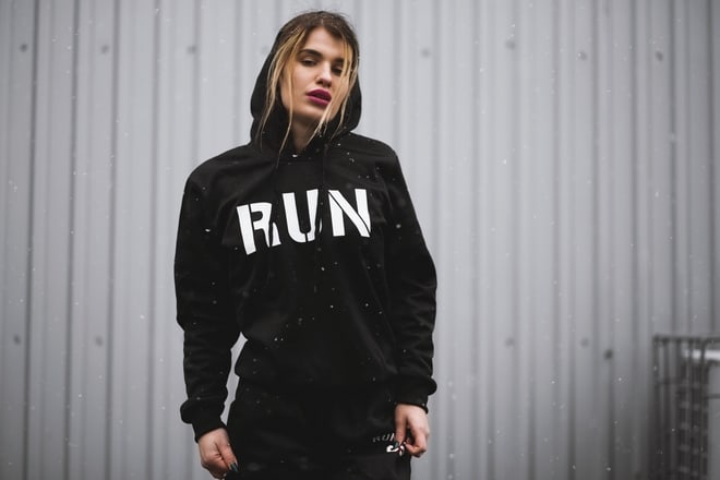 hoodie dukserica foto pexels (1)