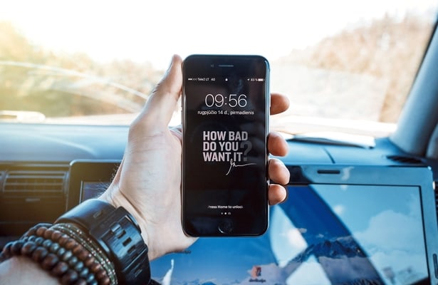 mobilni telefon kupovina cena foto pexels