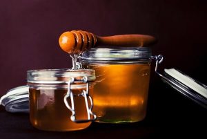 med, apiterapija foto pexels