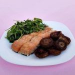 Hrono večera: Grilovan losos sa pečurkama