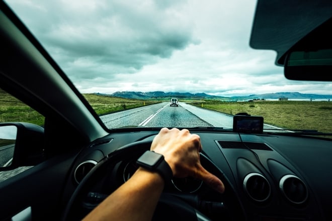 putovanje automobilom, road trip, odmor Foto tim-foster-TW-rxLXqJUs-unsplash